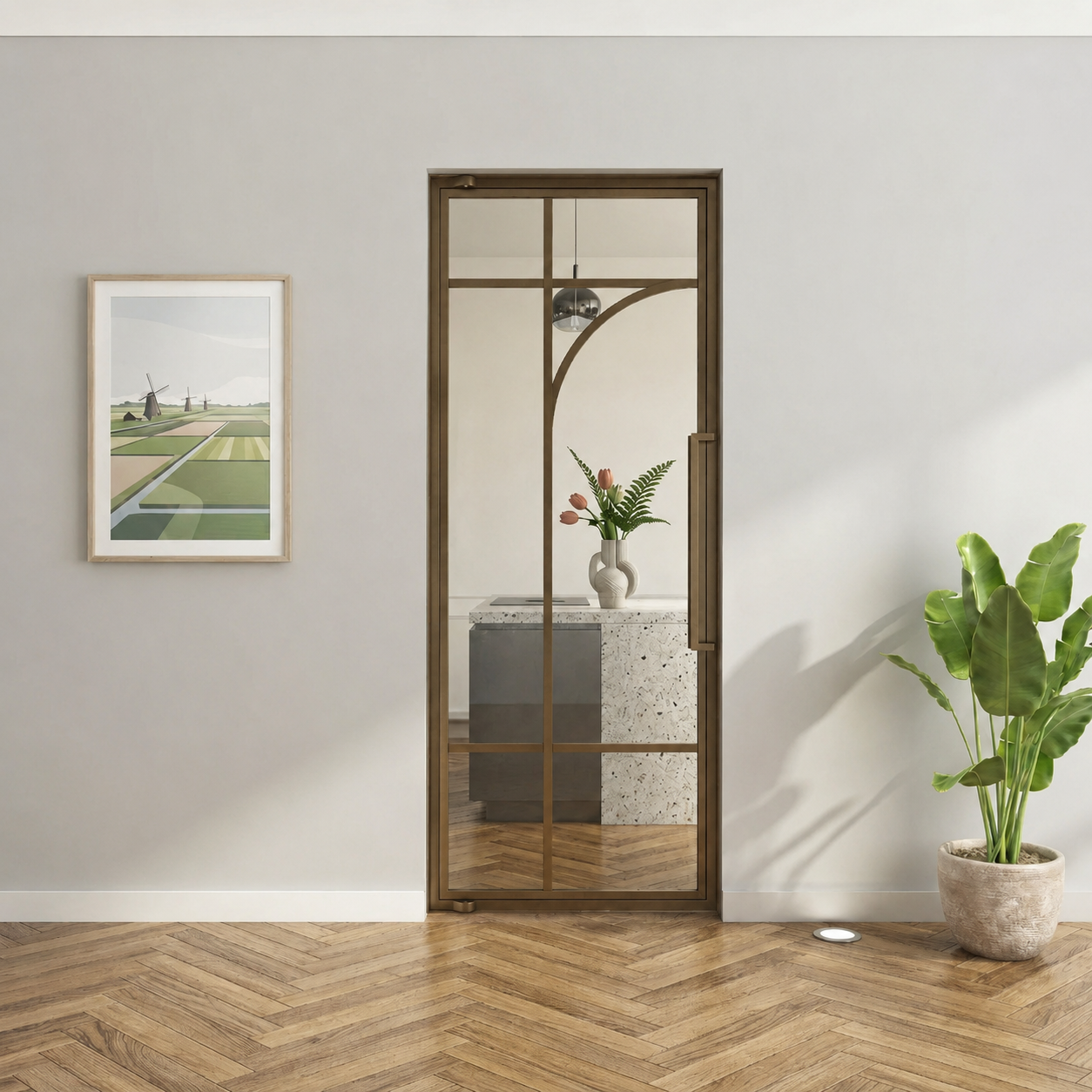 Dubbele bronzen taatsdeuren in warm interieur